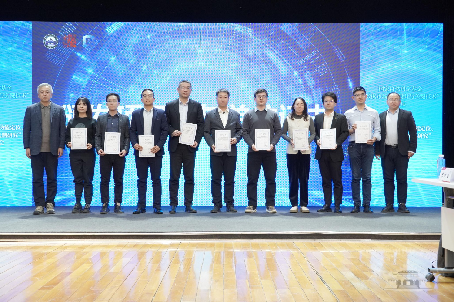 1737596892269132.jpg 1737596892269132.jpg